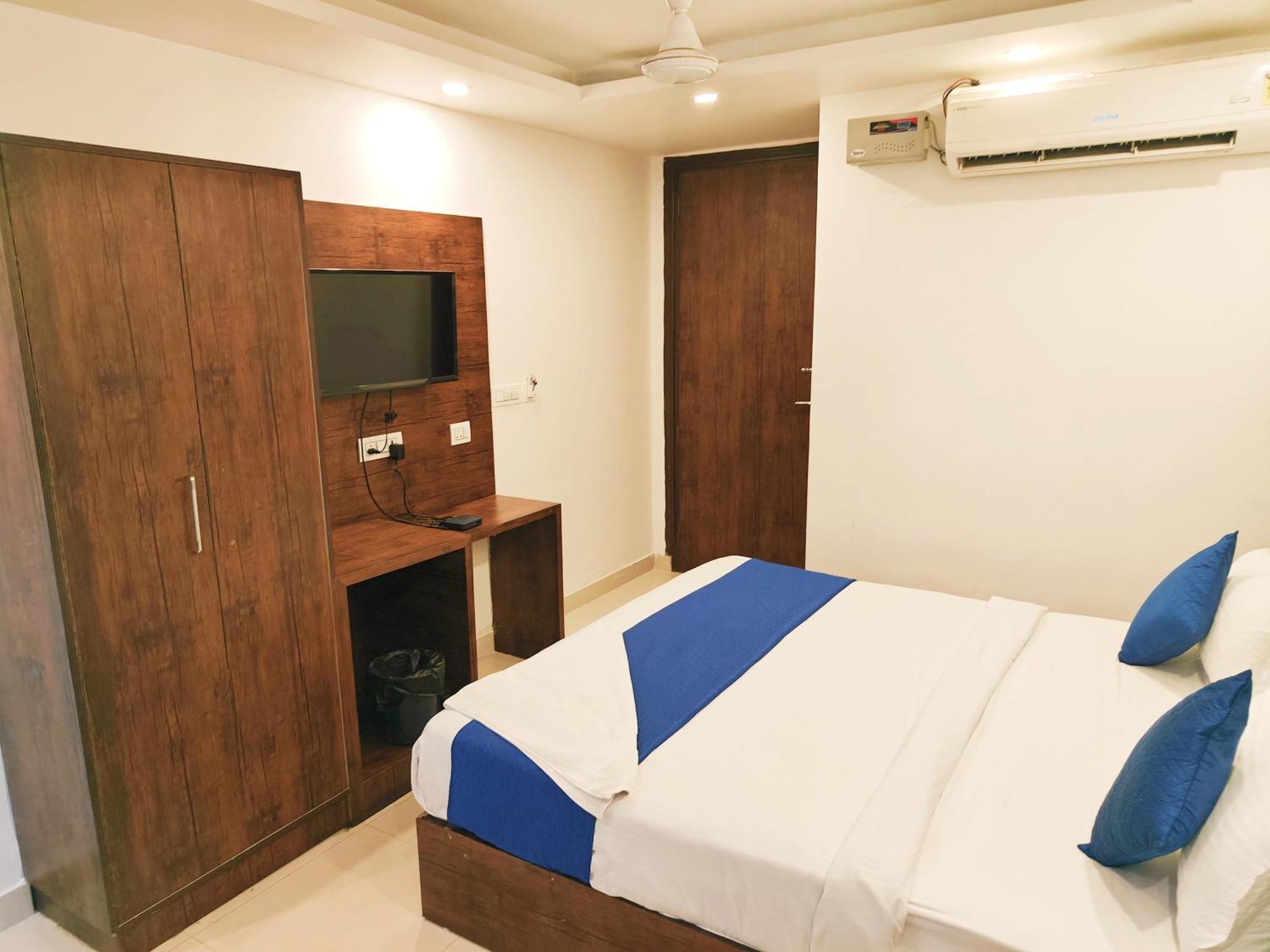 Mount Near Igi Airport Delhi Guest house